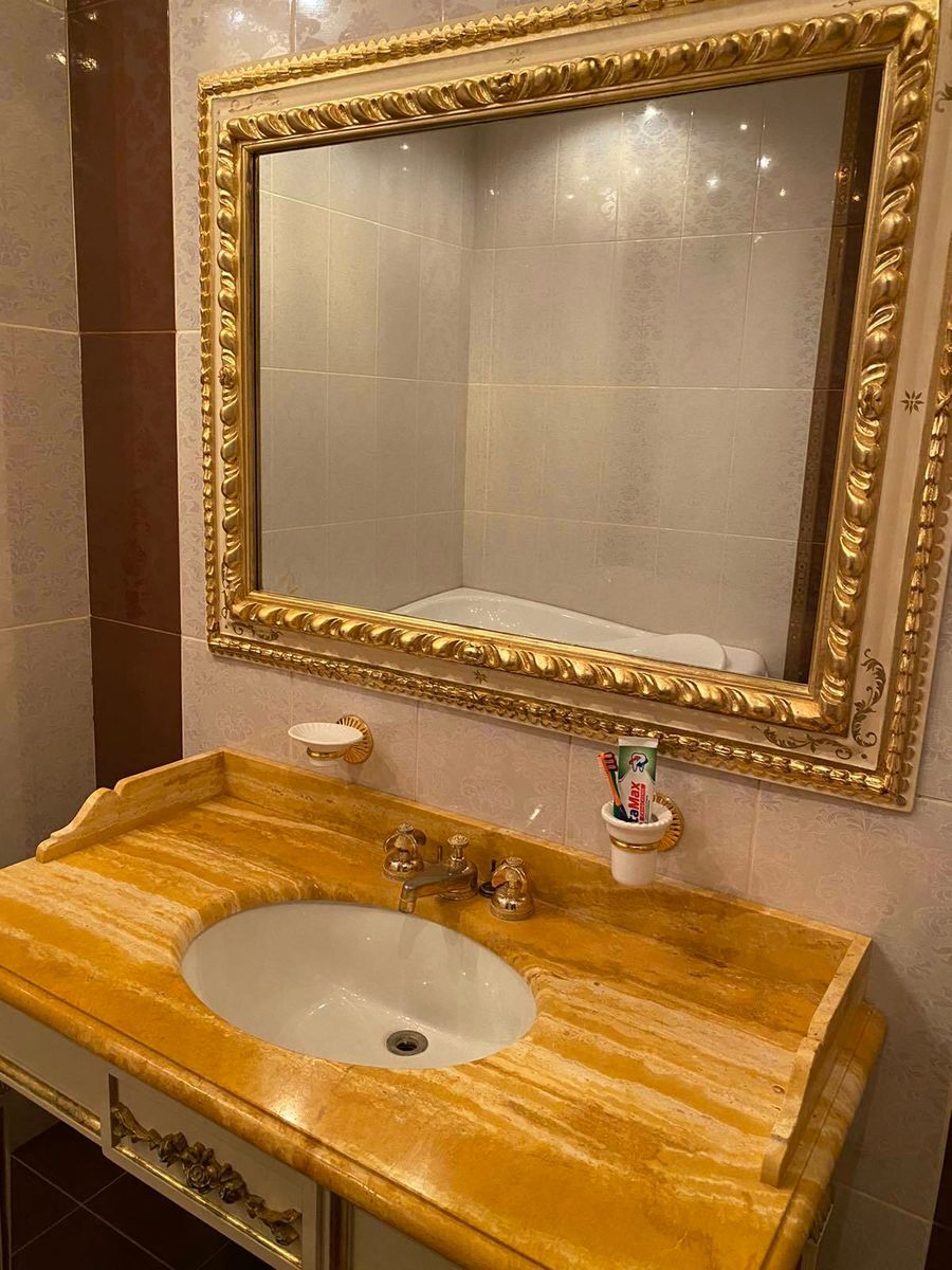 Продажа 2-комнатной квартиры 90 м², Старонаводницкая ул., 6Б