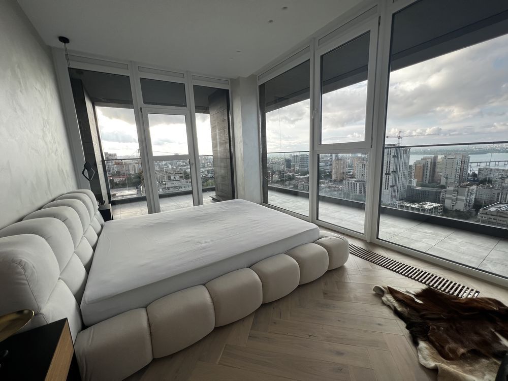 Продажа 3-комнатной квартиры 124 м², Владимира Вернадского ул., 29