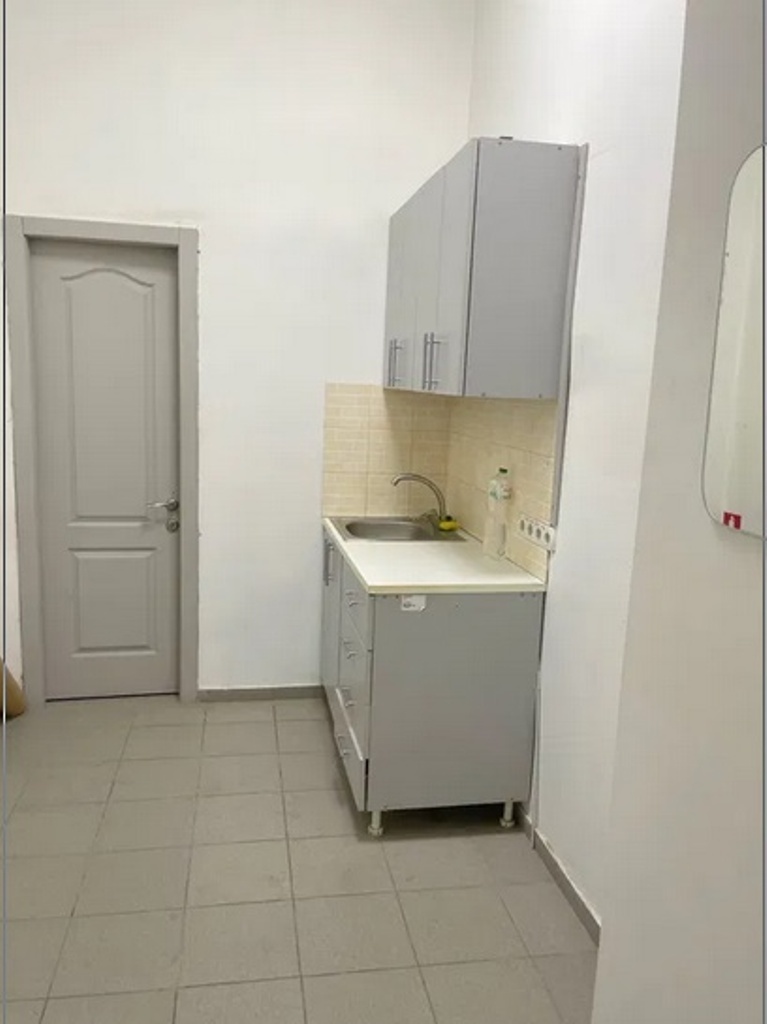 Продаж офісу 145 м², Дмитрія Яворницького просп., 68