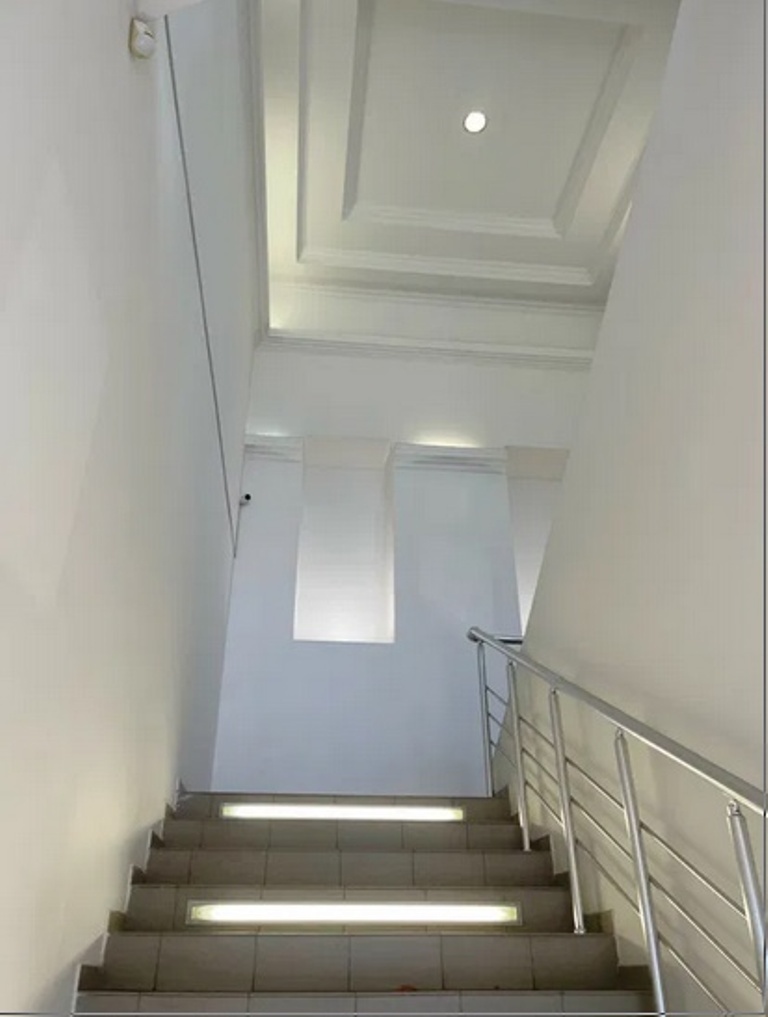 Продаж офісу 145 м², Дмитрія Яворницького просп., 68
