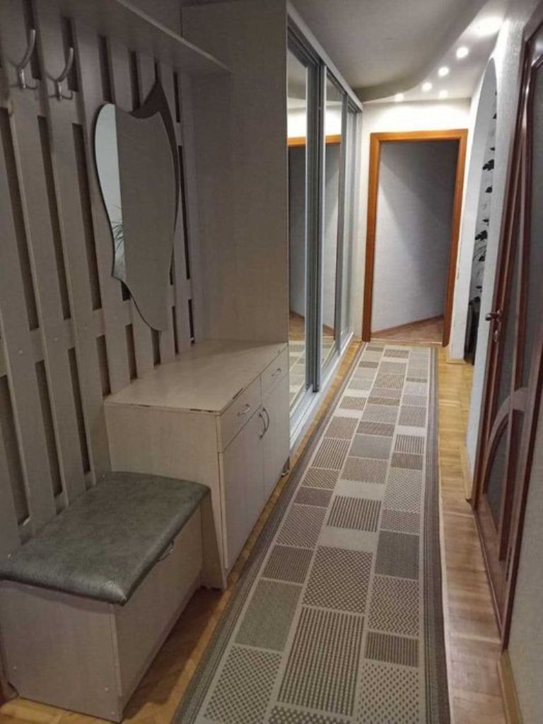 Продаж 3-кімнатної квартири 72 м², Набережна Перемоги вул., 124Б