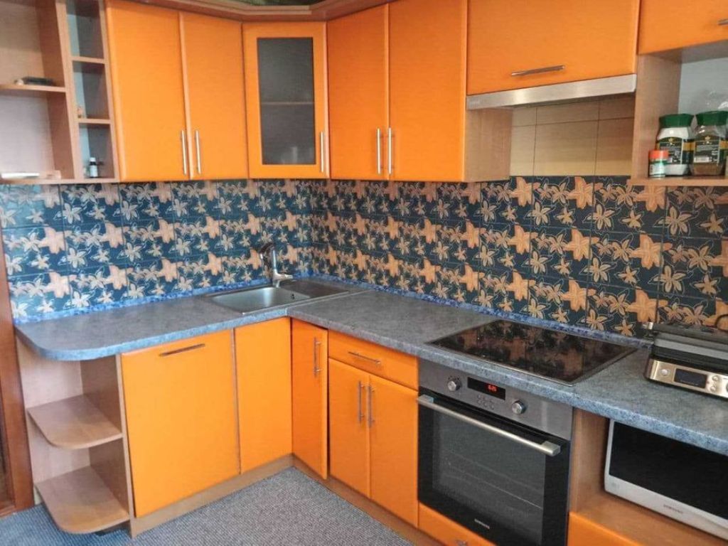 Продаж 3-кімнатної квартири 72 м², Набережна Перемоги вул., 124Б