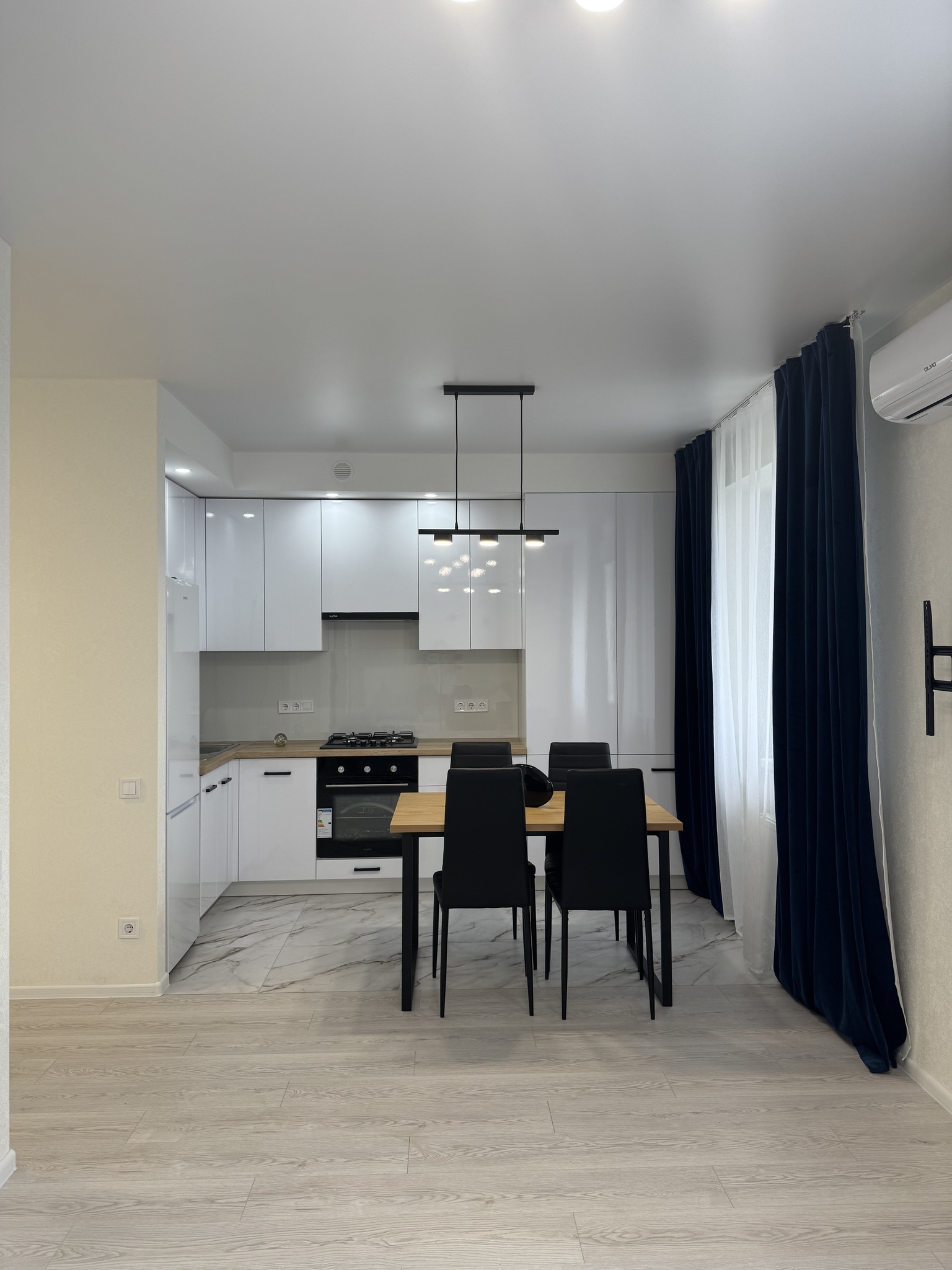 Продаж 2-кімнатної квартири 40 м²