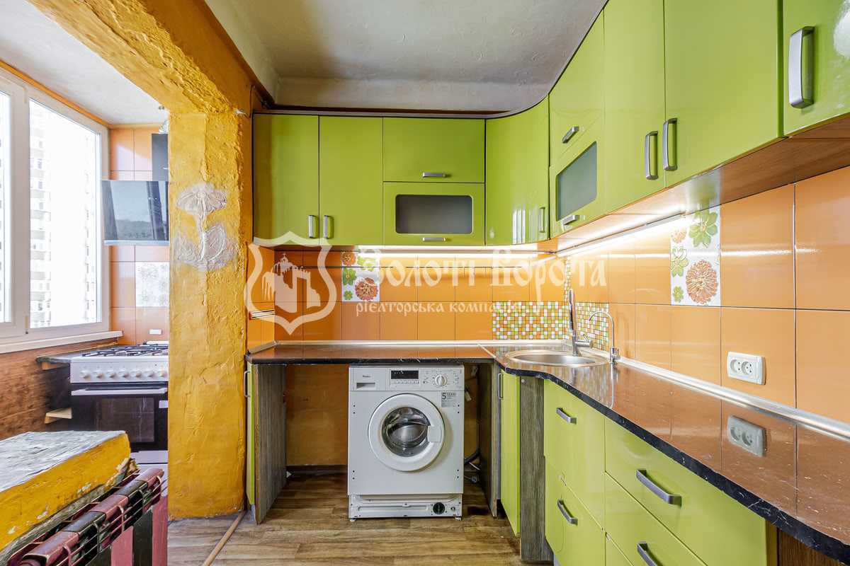 Продажа 3-комнатной квартиры 60 м², Юрия Кондратюка ул., 8/2