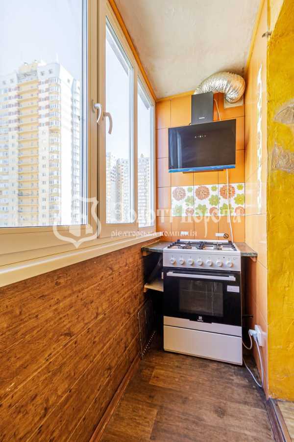 Продажа 3-комнатной квартиры 60 м², Юрия Кондратюка ул., 8/2
