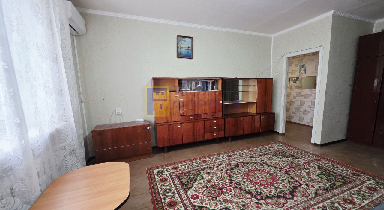 Продажа 1-комнатной квартиры 47.7 м², Звездный бул.