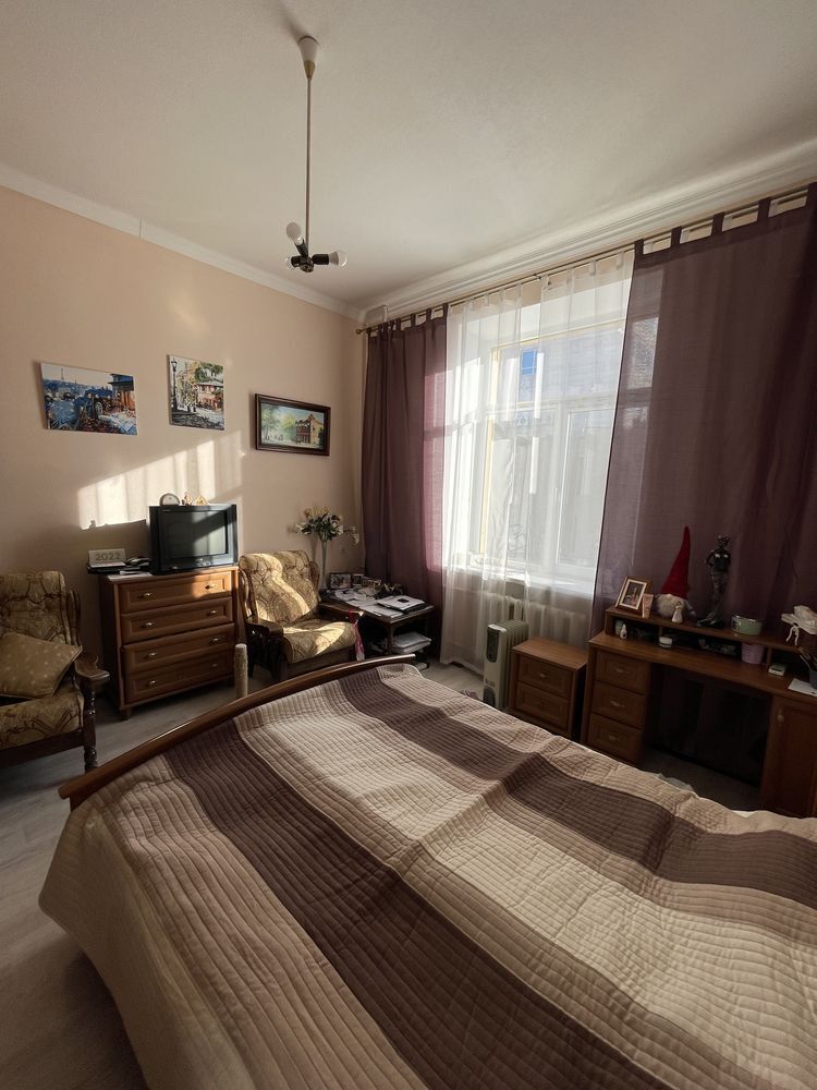 Продаж 3-кімнатної квартири 75 м², Дмитрія Яворницького просп., 67Д