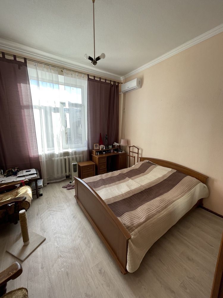 Продаж 3-кімнатної квартири 75 м², Дмитрія Яворницького просп., 67Д