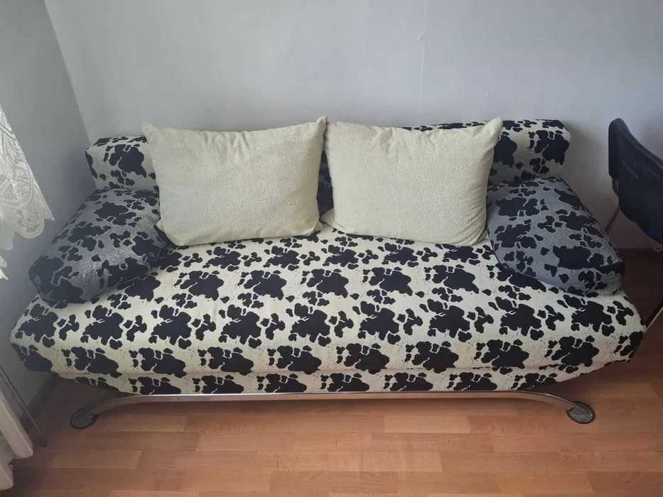 Аренда 2-комнатной квартиры 76.5 м², Европейская пл., Союзу, 31А