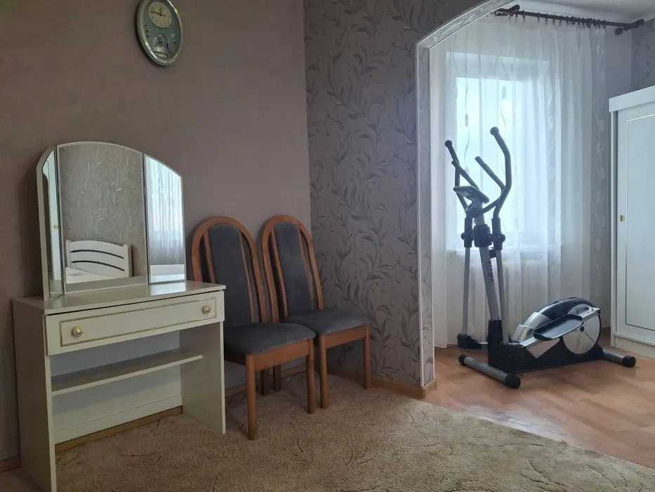 Аренда 2-комнатной квартиры 76.5 м², Европейская пл., Союзу, 31А