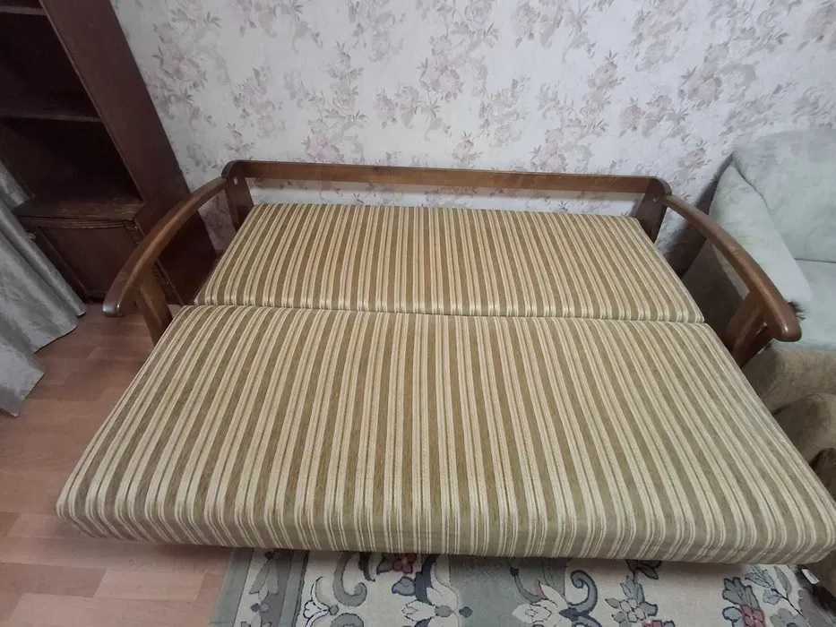 Аренда 2-комнатной квартиры 76.5 м², Европейская пл., Союзу, 31А
