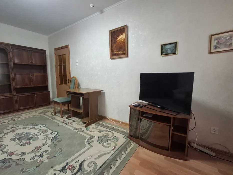 Аренда 2-комнатной квартиры 76.5 м², Европейская пл., Союзу, 31А
