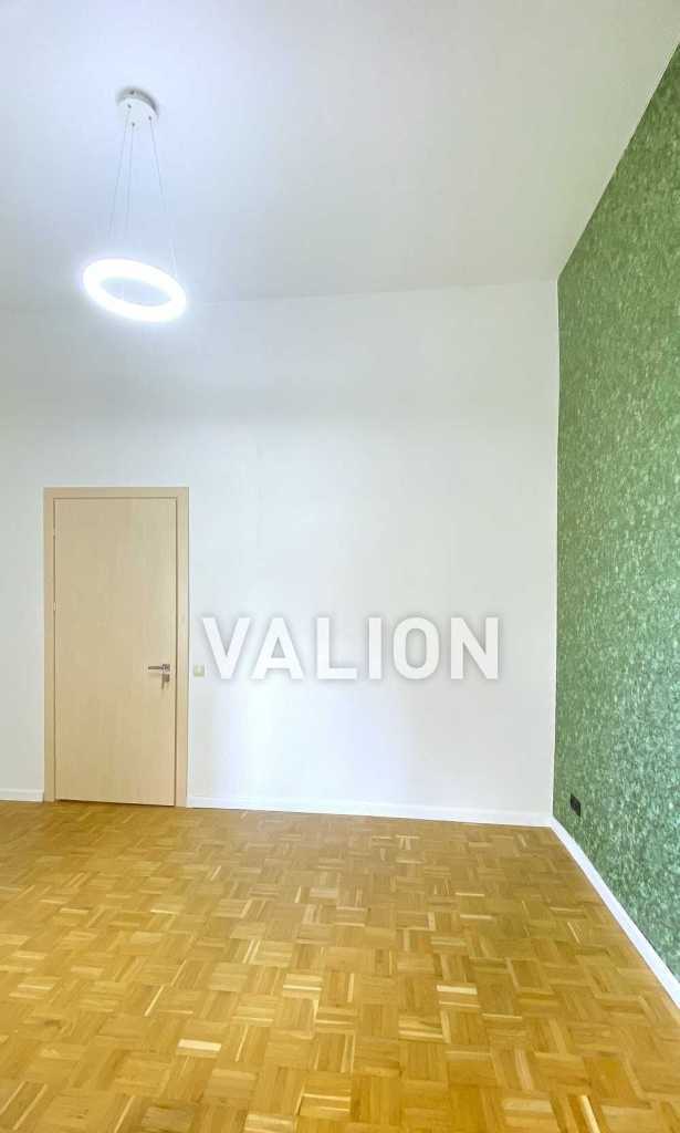 Продажа 3-комнатной квартиры 78 м², Михайловский пер., 17