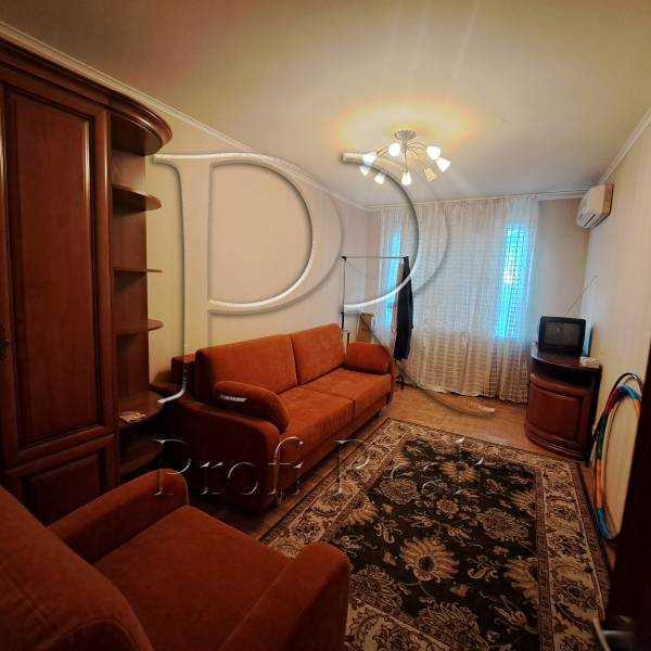 Продаж 3-кімнатної квартири 71 м², Героїв Дніпра вул., 38Г