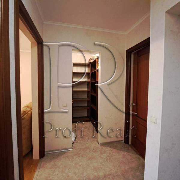 Продаж 3-кімнатної квартири 71 м², Героїв Дніпра вул., 38Г