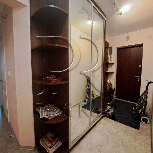 Продаж 3-кімнатної квартири 71 м², Героїв Дніпра вул., 38Г