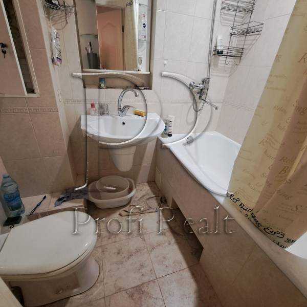 Продаж 3-кімнатної квартири 71 м², Героїв Дніпра вул., 38Г