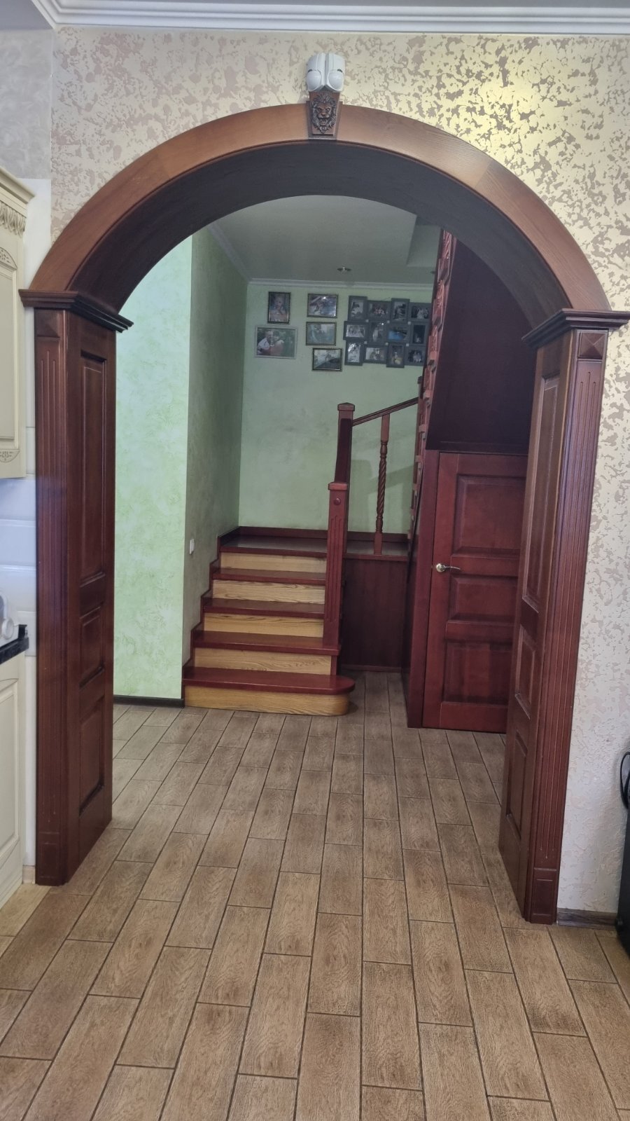 Продаж будинку 200 м², вул.Тюменська