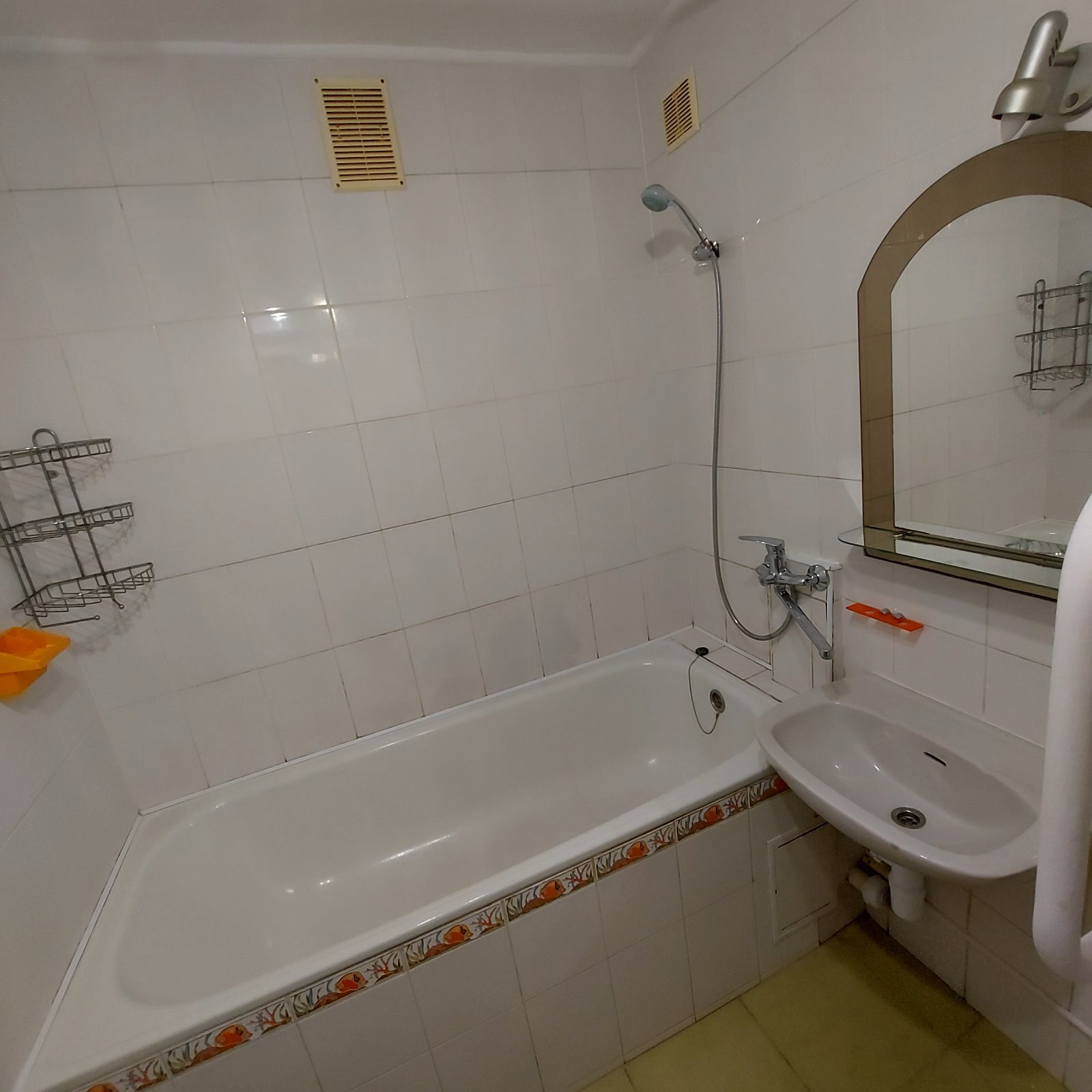 Продаж 2-кімнатної квартири 50 м², Білодубравна вул., 6