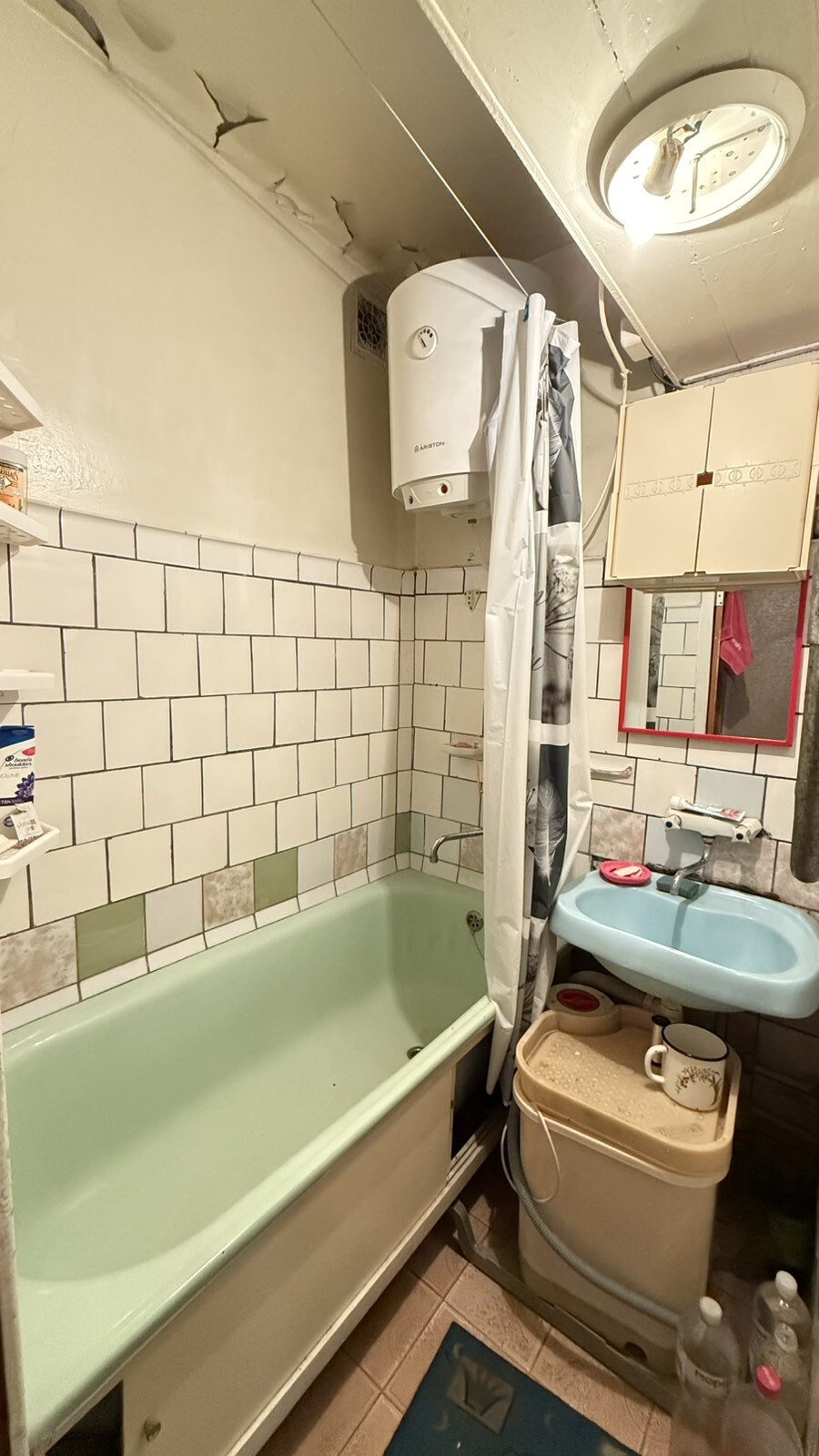 Продажа 3-комнатной квартиры 62 м², Осенняя ул.