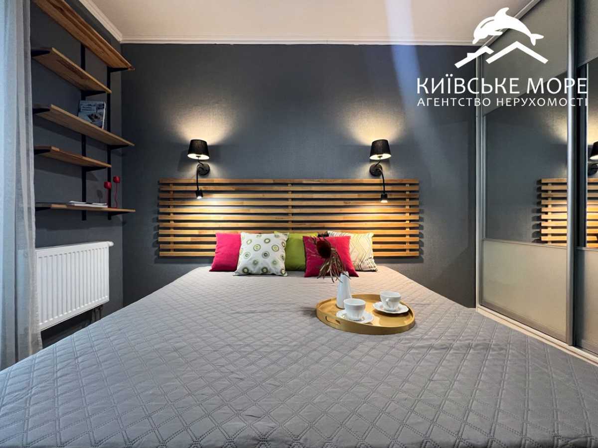 Продаж 1-кімнатної квартири 43.4 м², Воскресенська вул., 16Б