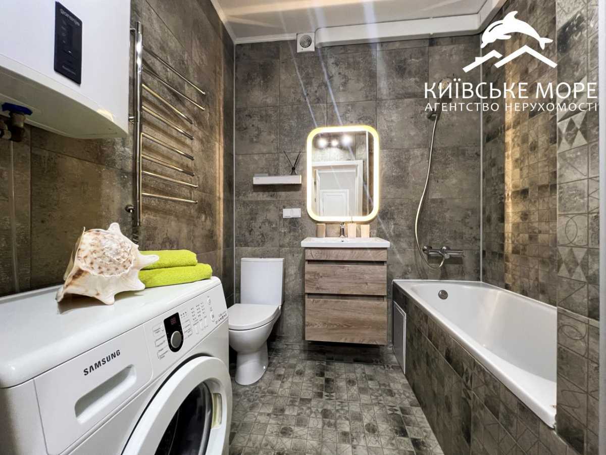 Продаж 1-кімнатної квартири 43.4 м², Воскресенська вул., 16Б