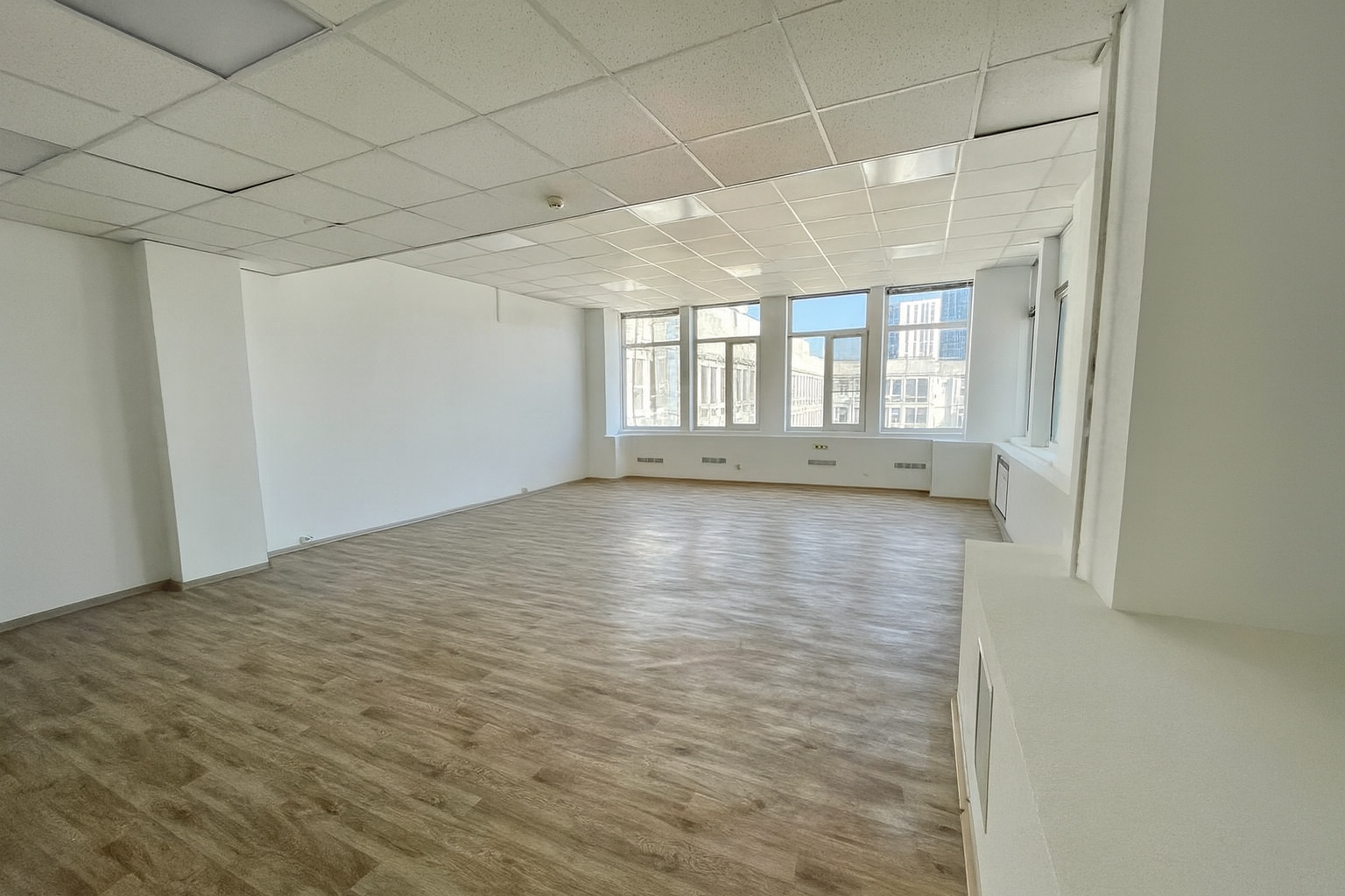 Оренда офісу 63.14 м², Митрополита Василя Липковського вул.