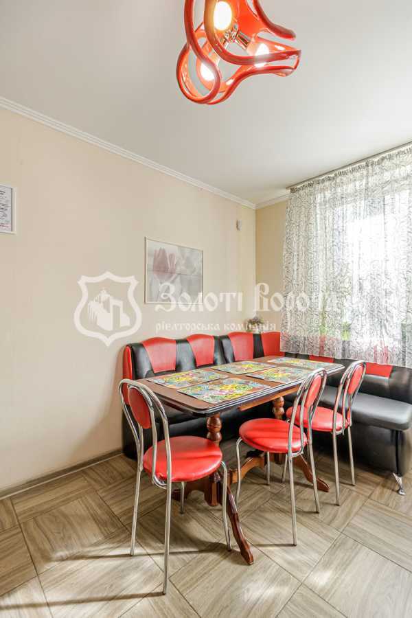 Продаж 2-кімнатної квартири 76 м², Пономарьова вул., 26к4