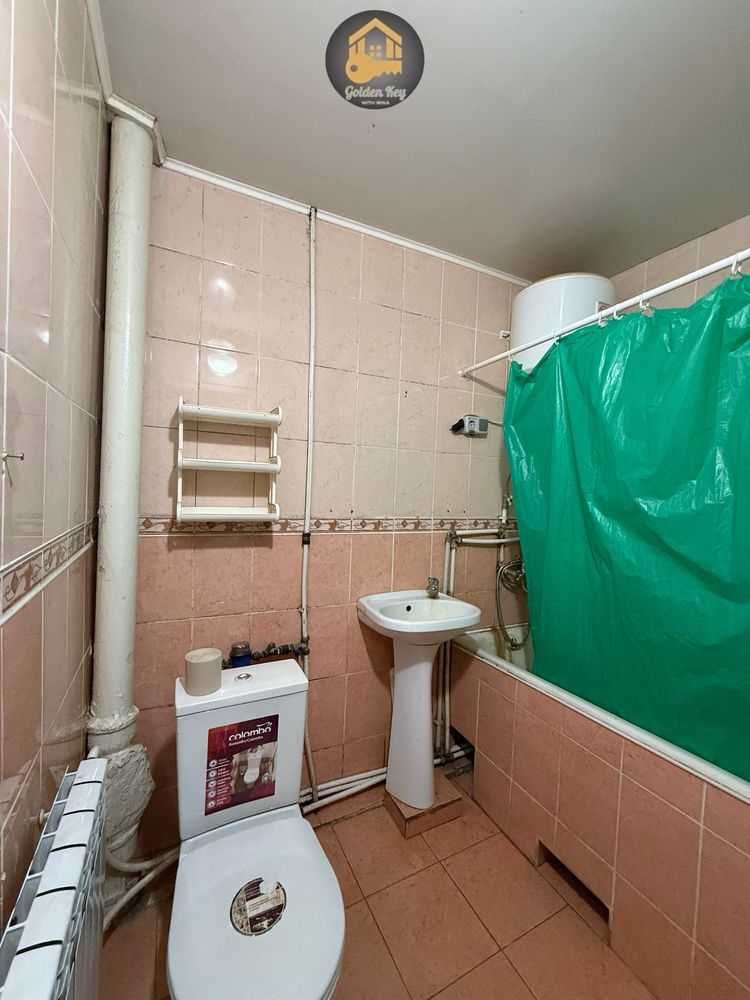 Продаж 2-кімнатної квартири 43.9 м², Центральна, 15