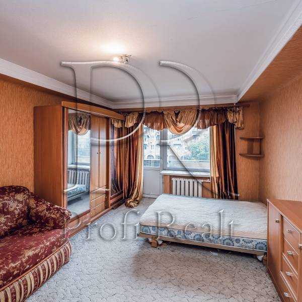 Продаж 1-кімнатної квартири 31 м², Голосіївський просп., 17