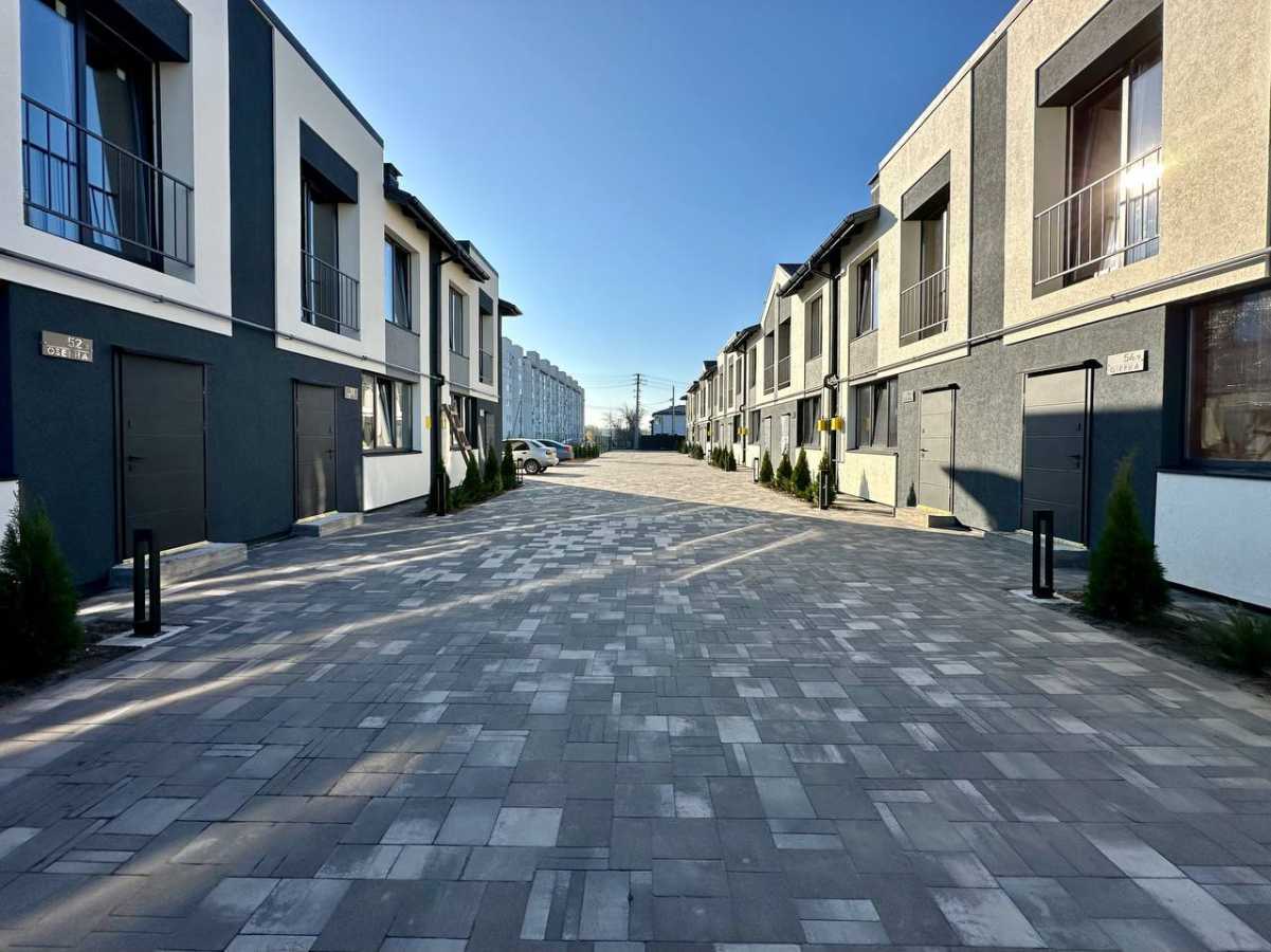 Продаж 3-кімнатної квартири 71 м², Святопетровського вул., 34
