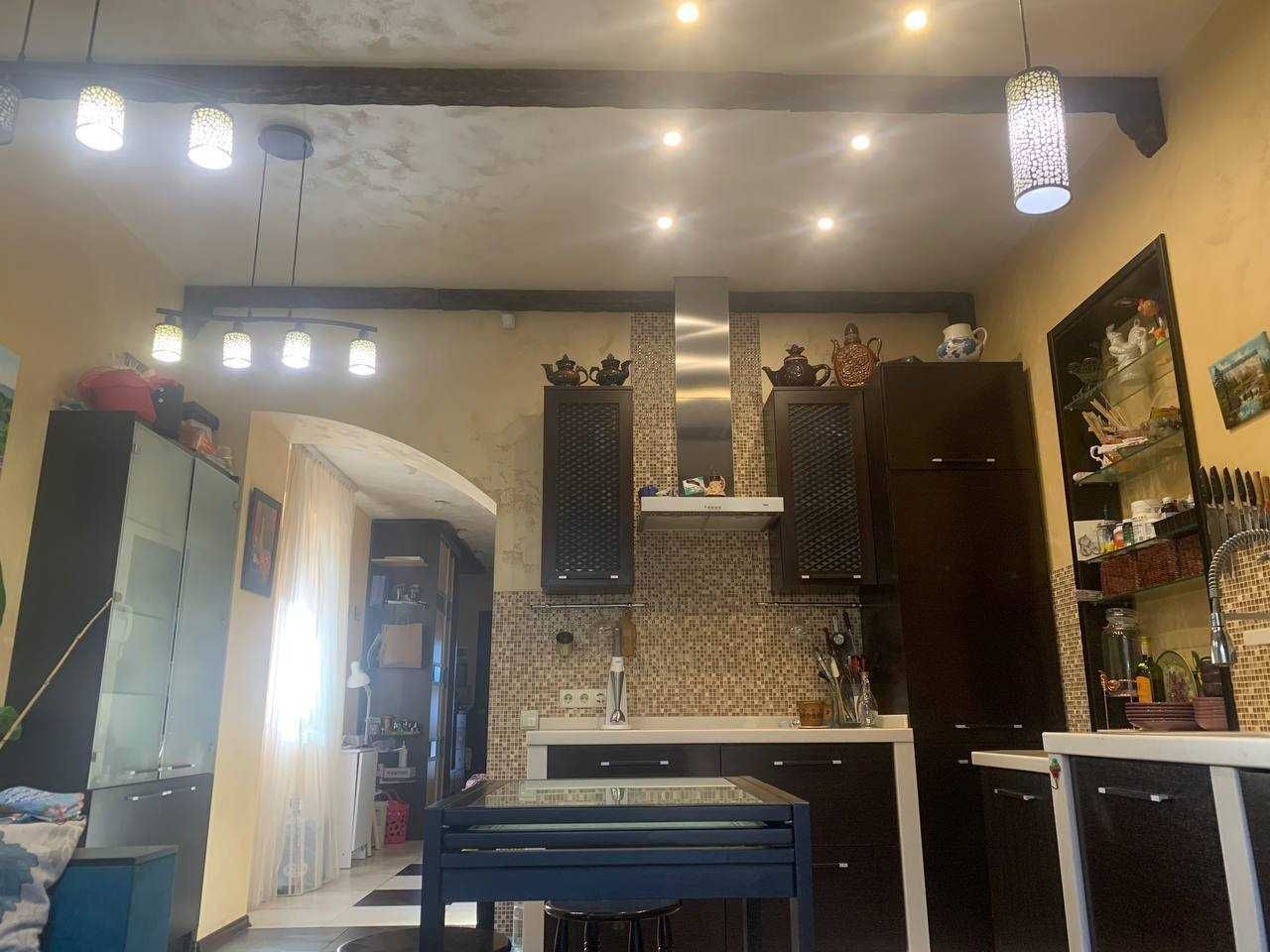 Продаж будинку 200 м², Каверіна вул.