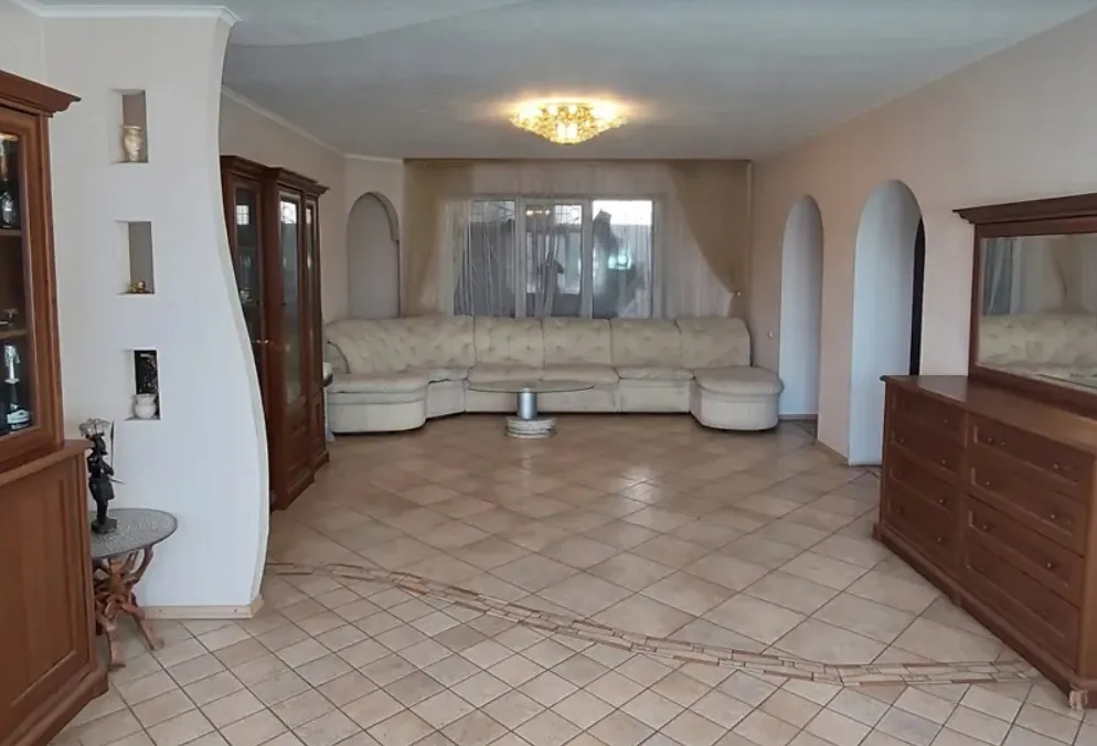 Продаж будинку 290 м², Помаранчева вул.