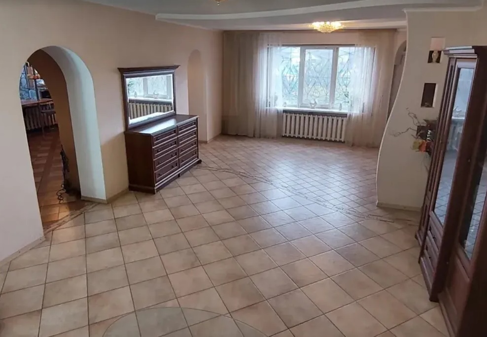 Продаж будинку 290 м², Помаранчева вул.