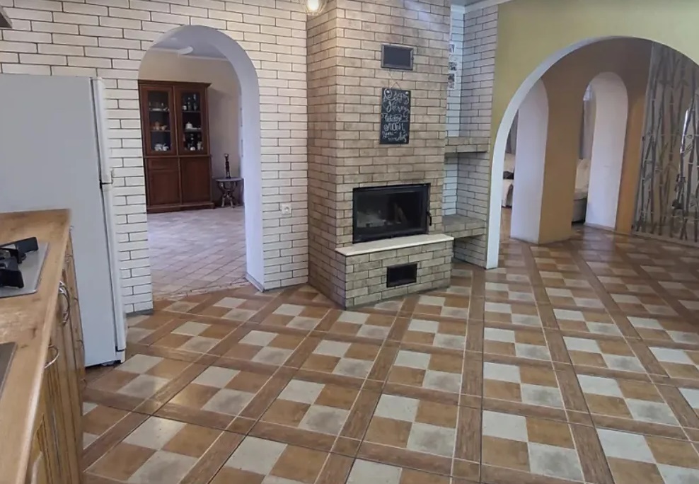 Продаж будинку 290 м², Помаранчева вул.