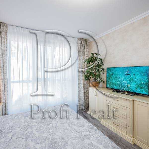 Продажа 2-комнатной квартиры 56 м², Ягодная ул., 23