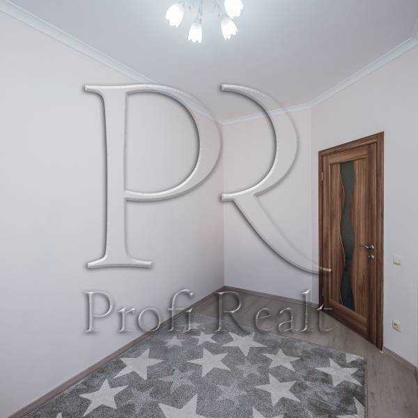 Продажа 2-комнатной квартиры 56 м², Ягодная ул., 23