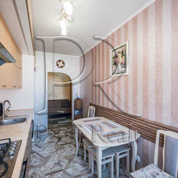 Продажа 2-комнатной квартиры 56 м², Ягодная ул., 23