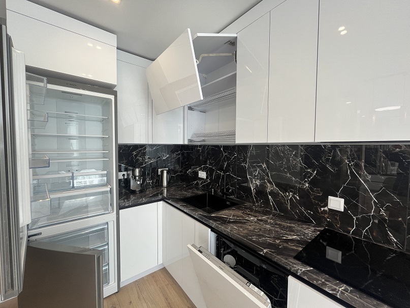 Оренда 3-кімнатної квартири 92.5 м², Генерала Жмаченка вул., 28а