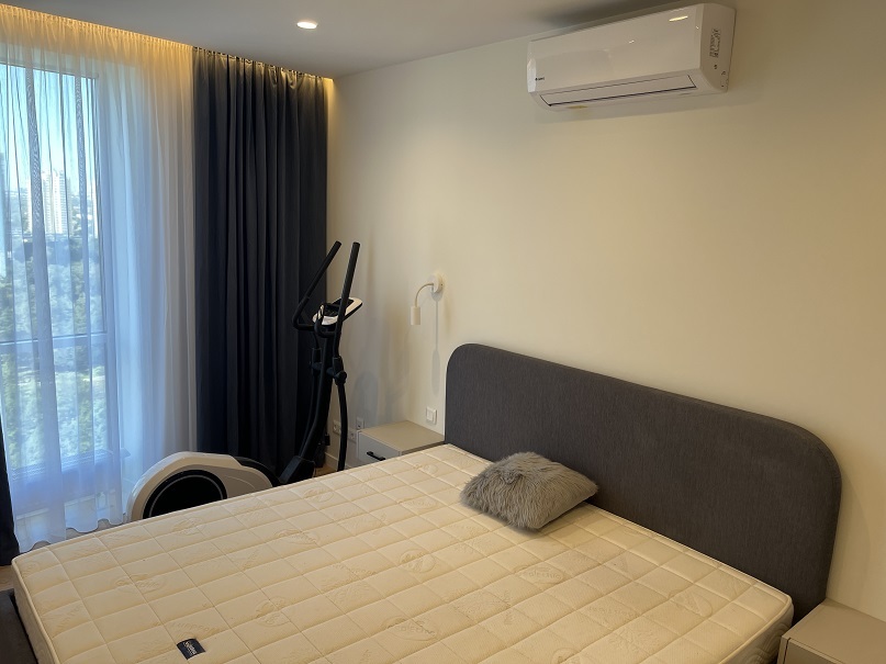 Оренда 3-кімнатної квартири 92.5 м², Генерала Жмаченка вул., 28а