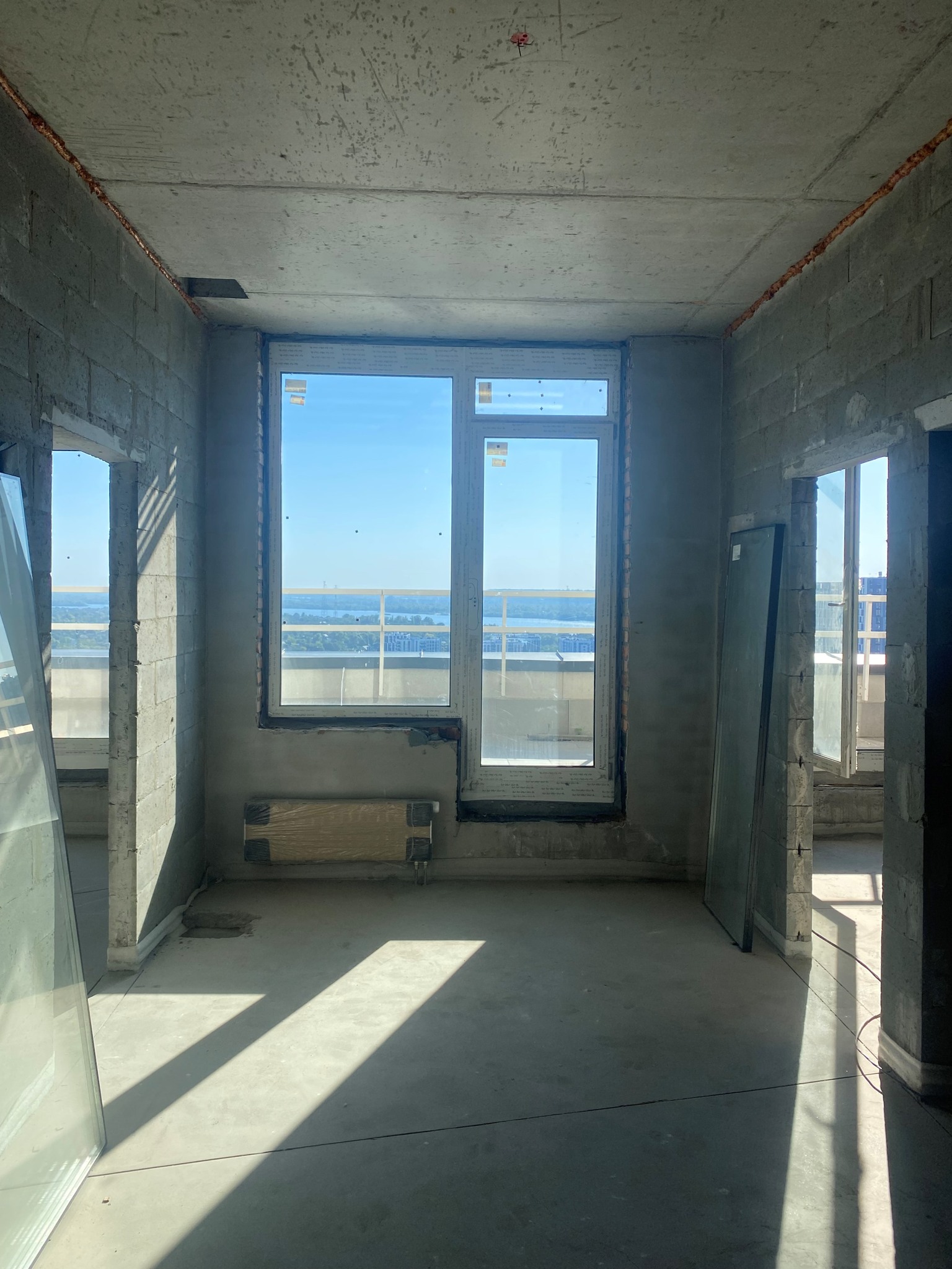 Продажа 4-комнатной квартиры 139 м², Днепровская наб., 20А