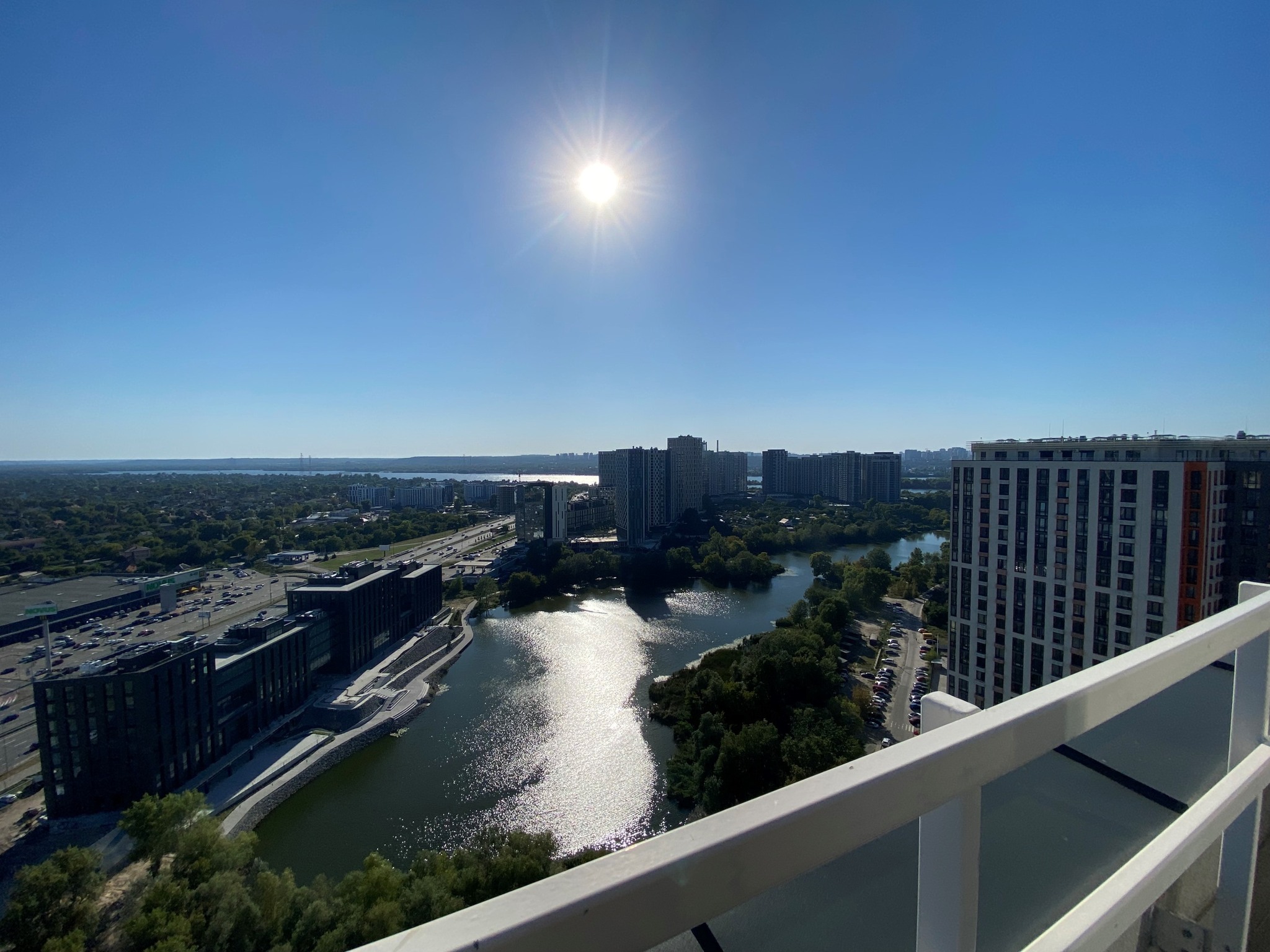 Продажа 4-комнатной квартиры 139 м², Днепровская наб., 20А