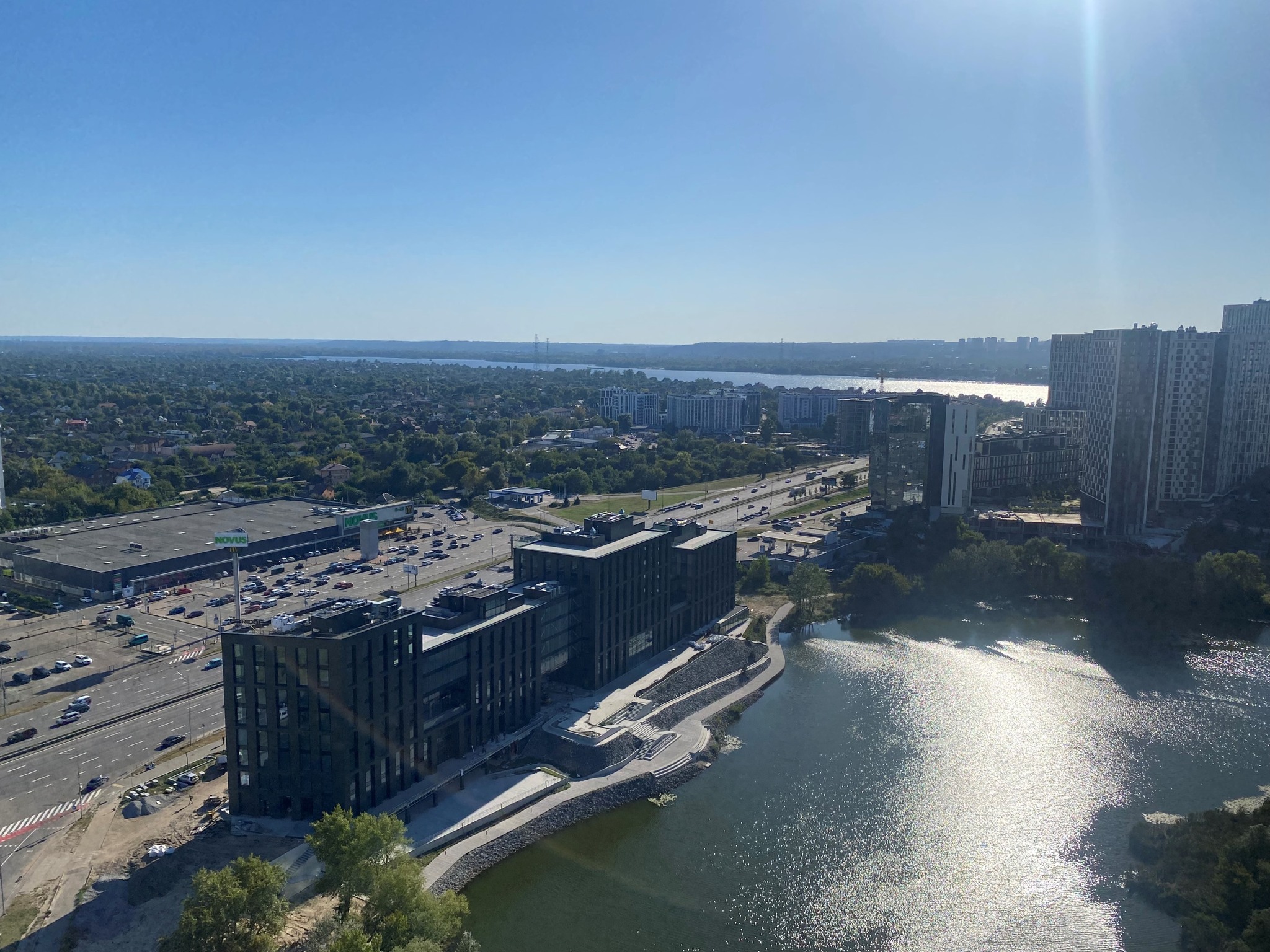 Продажа 4-комнатной квартиры 139 м², Днепровская наб., 20А