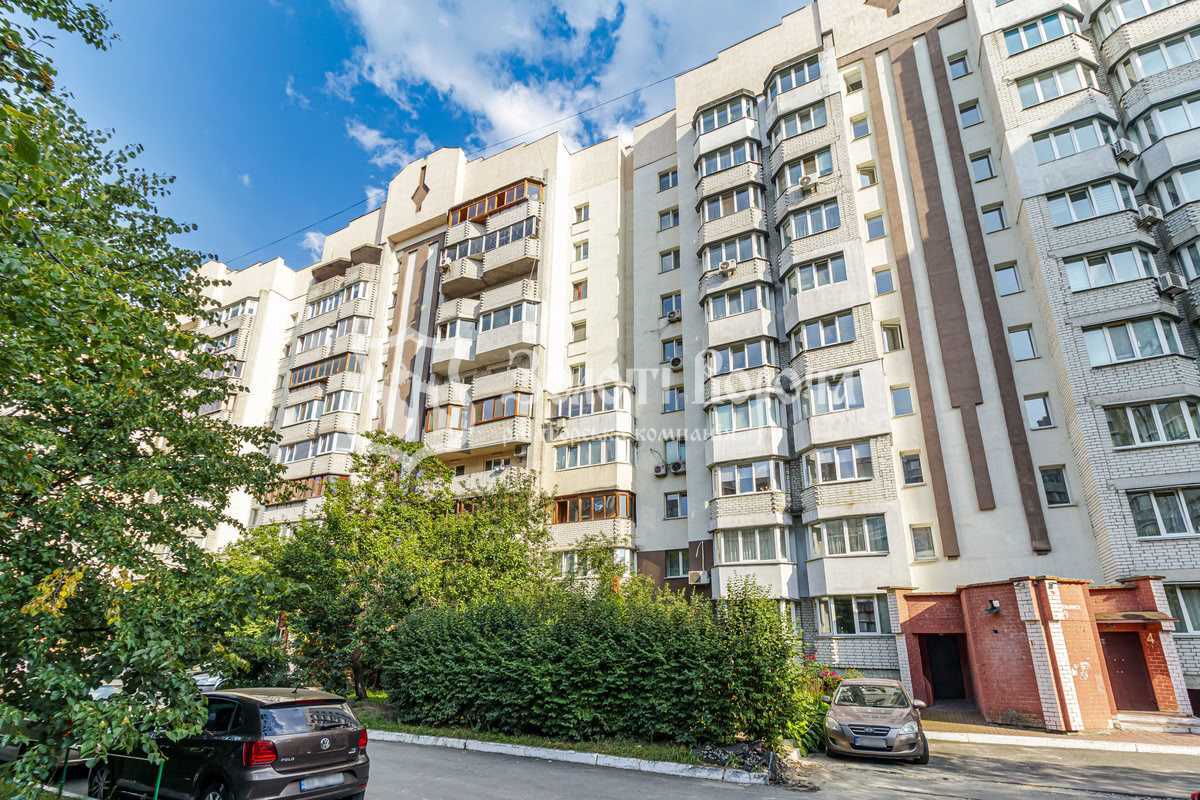 Продажа 5-комнатной квартиры 140.4 м², Степана Ковнира ул., Рудницького, 9
