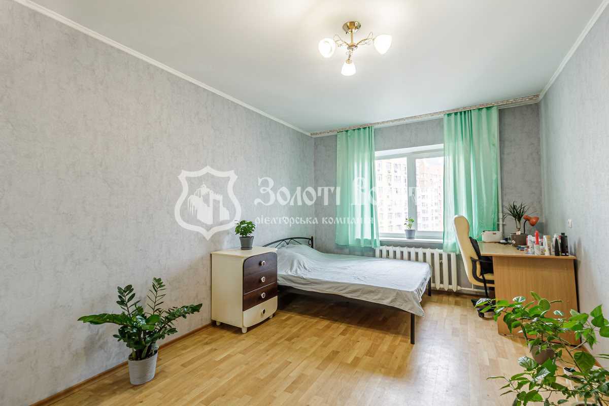 Продажа 3-комнатной квартиры 99 м², Елены Пчилки ул., 4