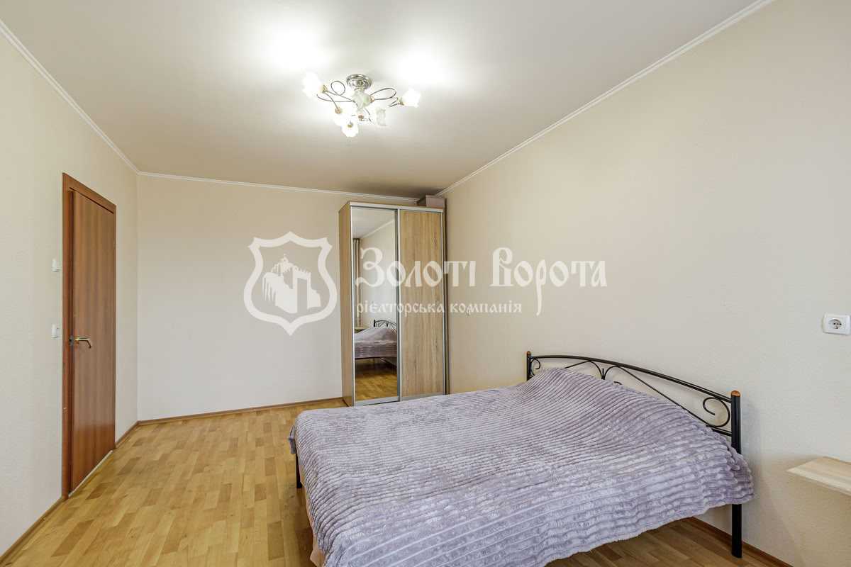 Продажа 3-комнатной квартиры 99 м², Елены Пчилки ул., 4