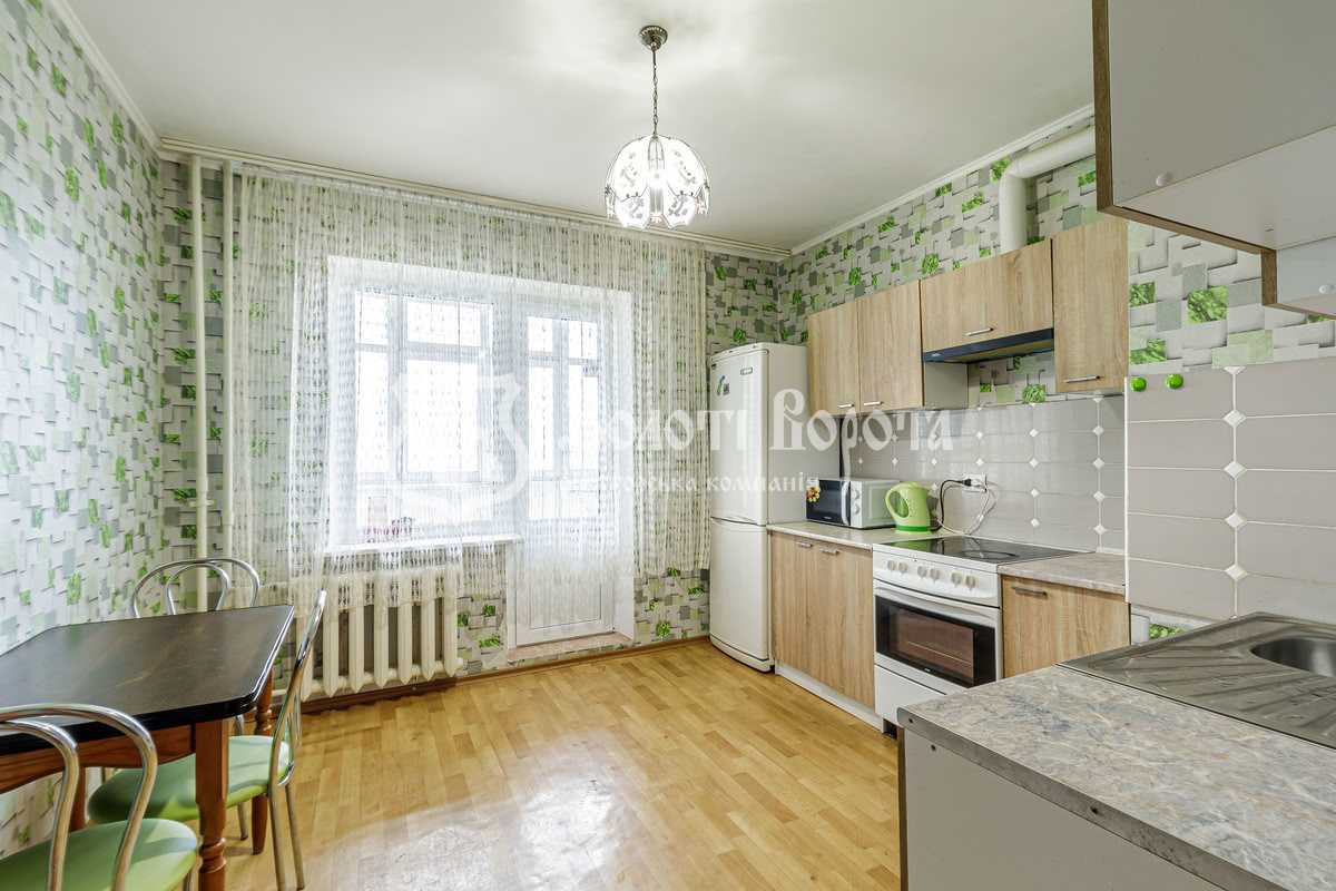 Продажа 3-комнатной квартиры 99 м², Елены Пчилки ул., 4