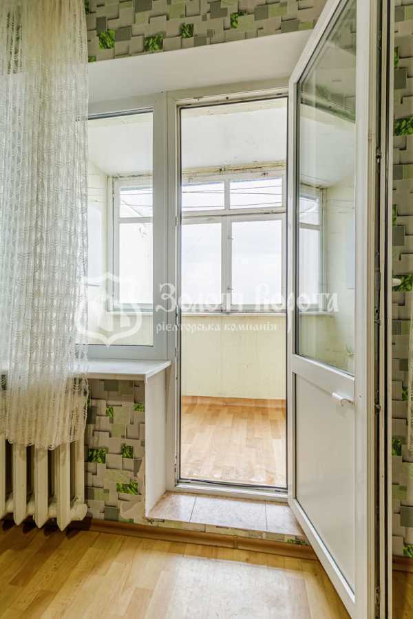 Продажа 3-комнатной квартиры 99 м², Елены Пчилки ул., 4