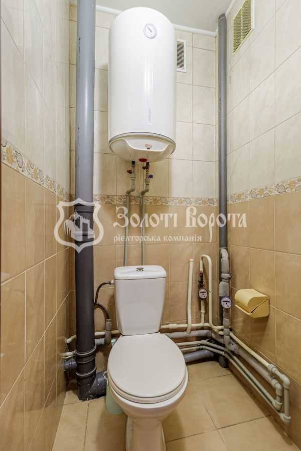 Продажа 3-комнатной квартиры 99 м², Елены Пчилки ул., 4
