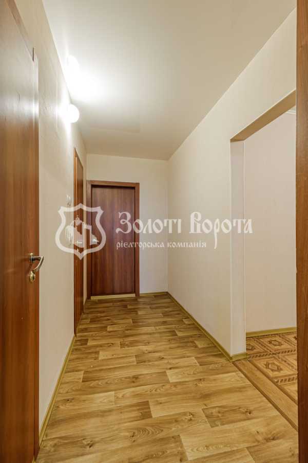 Продажа 3-комнатной квартиры 99 м², Елены Пчилки ул., 4